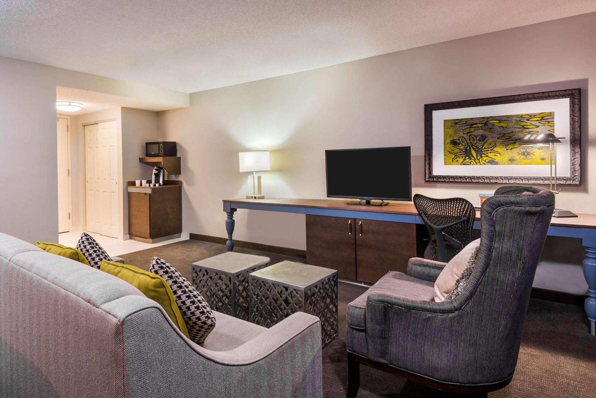 Hilton Garden Inn Westbury Luaran gambar