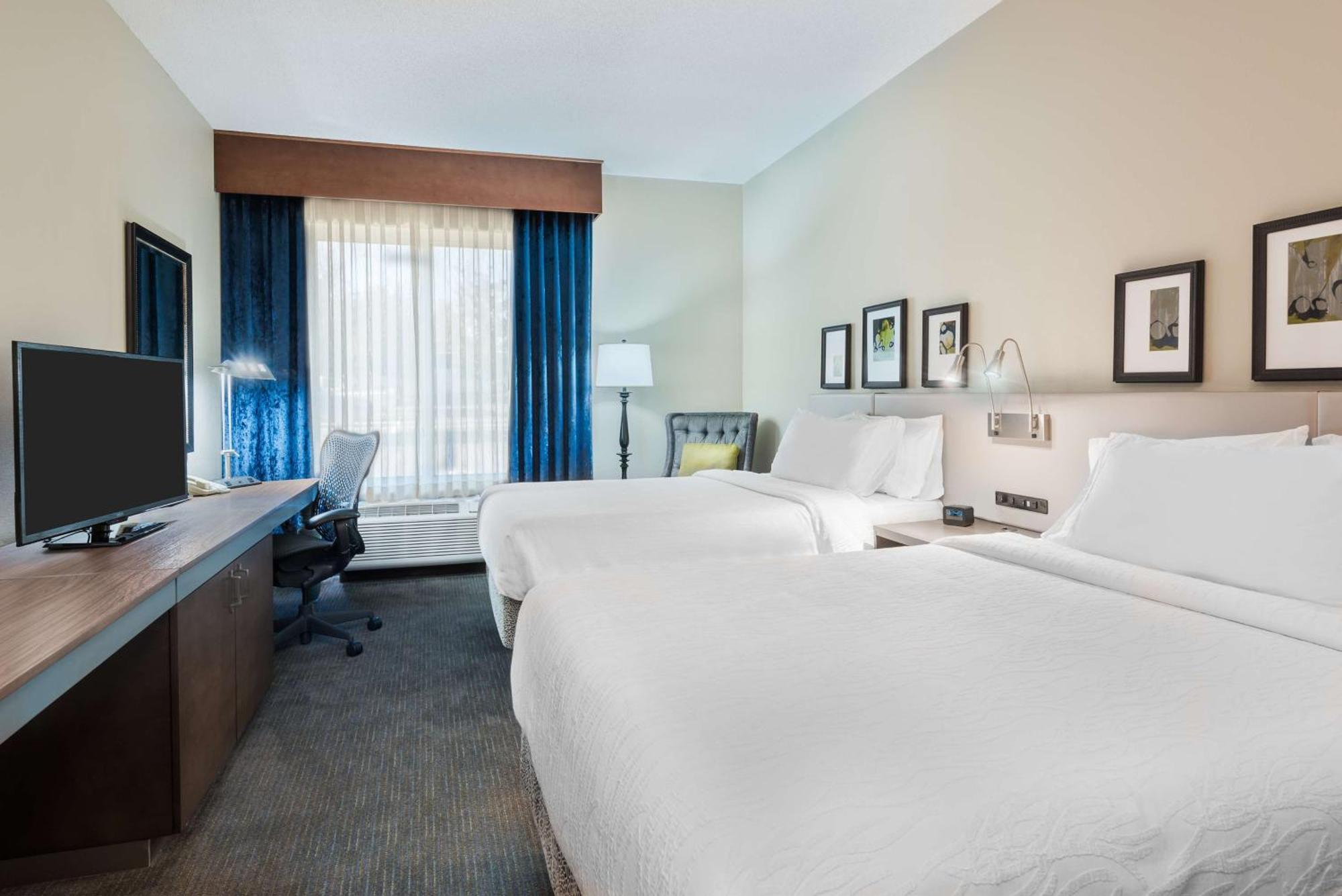 Hilton Garden Inn Westbury Luaran gambar